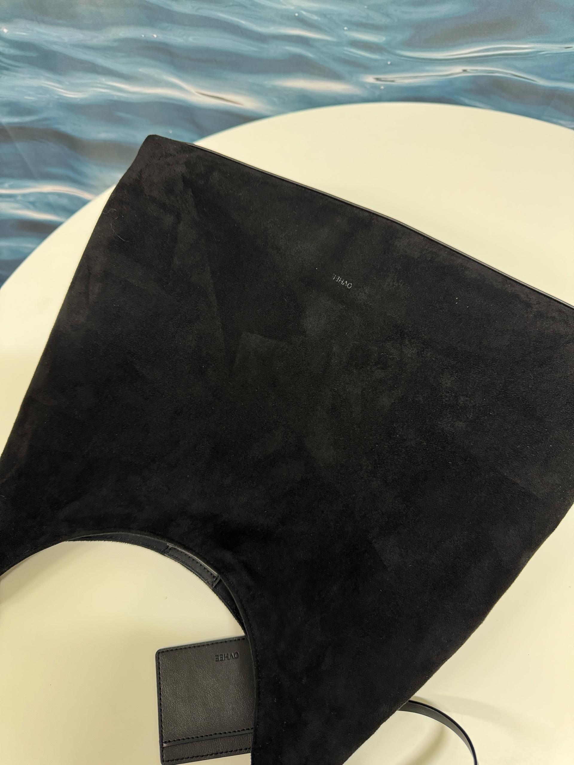 플럼 스웨이드 호보백 Flume Suede Hobo Bag_Black 3