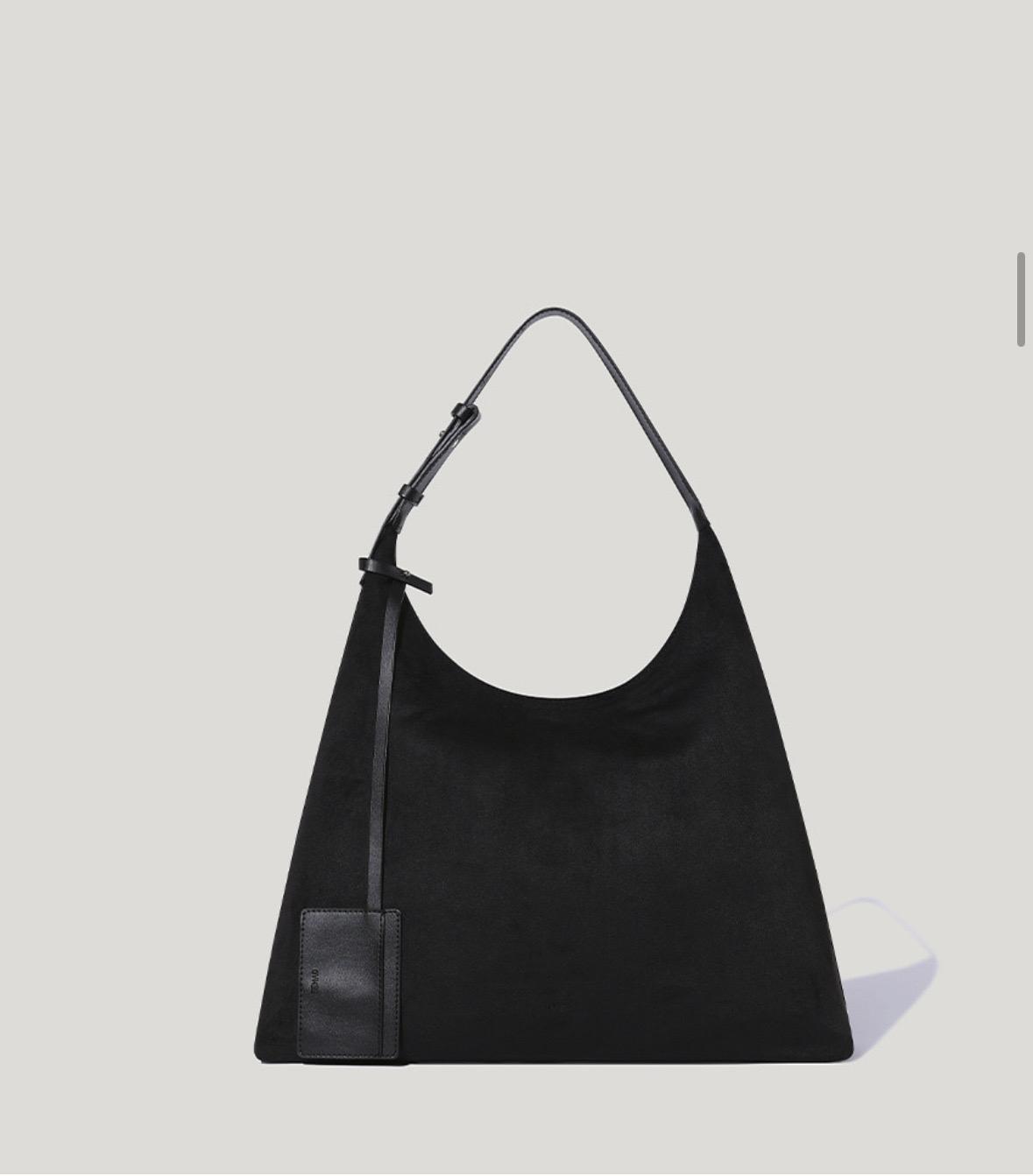 플럼 스웨이드 호보백 Flume Suede Hobo Bag_Black