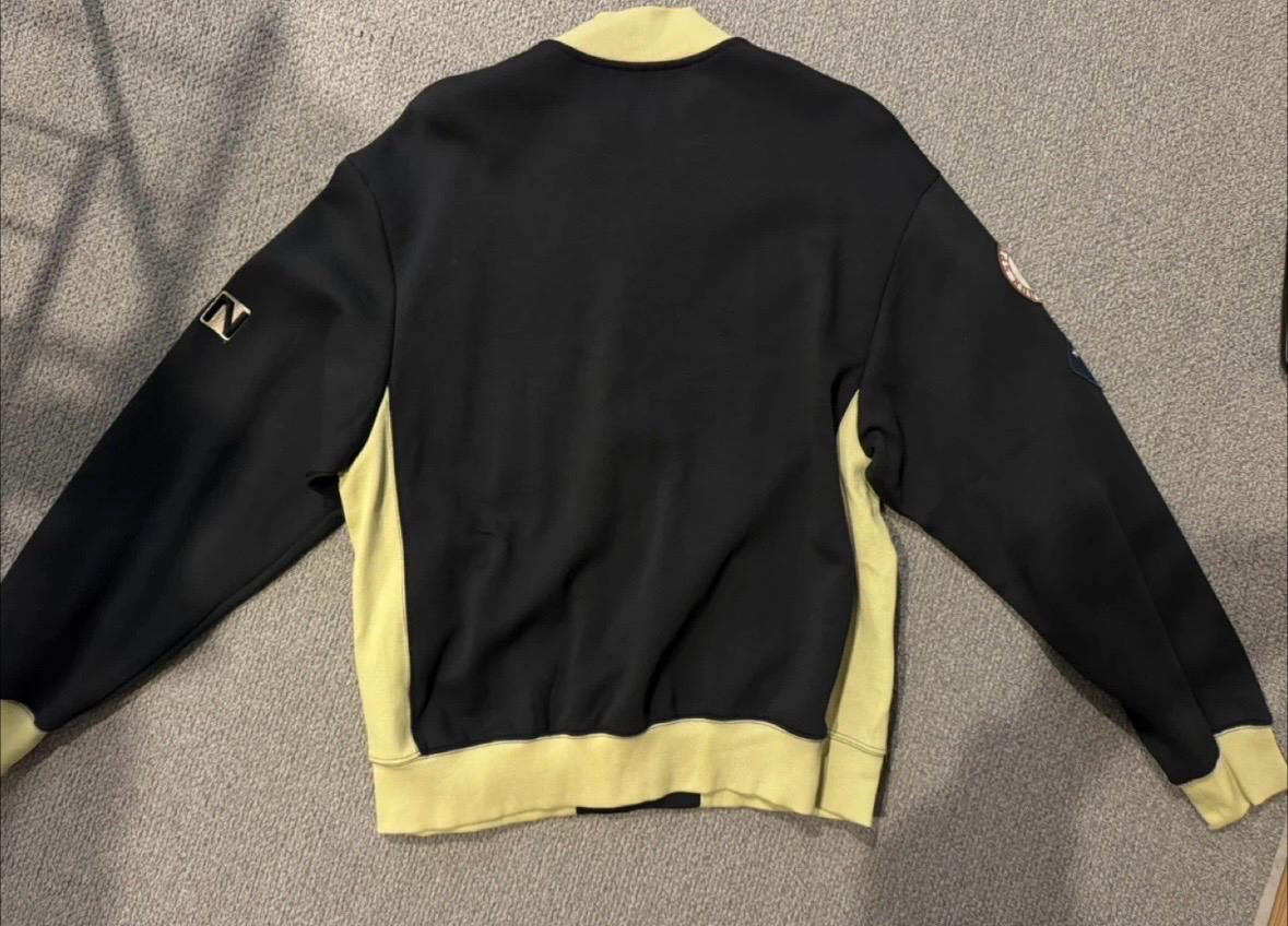 썬러브 Champion Jacket Black 3