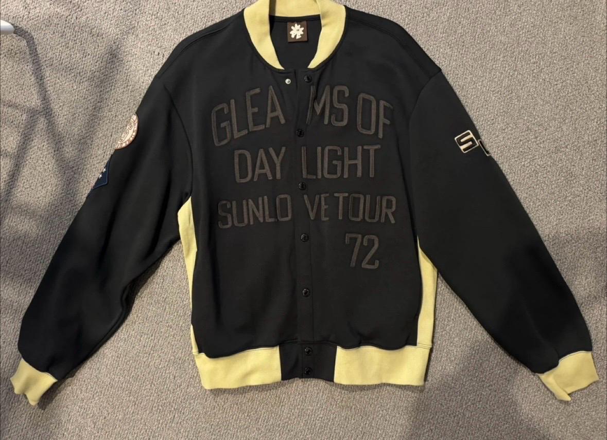 썬러브 Champion Jacket Black 2