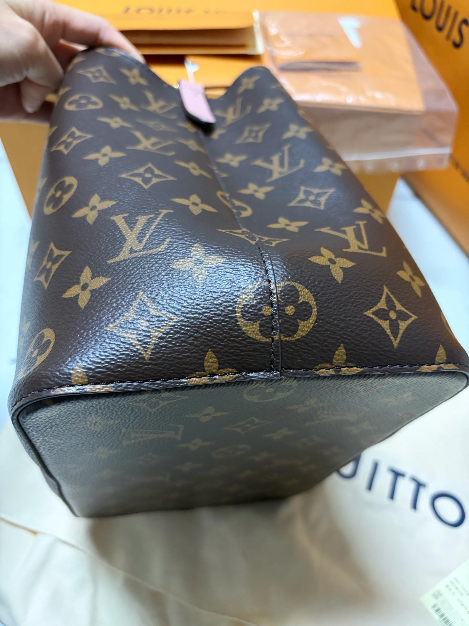 루이비통 네오노에 버킷백 로즈 M44022 3