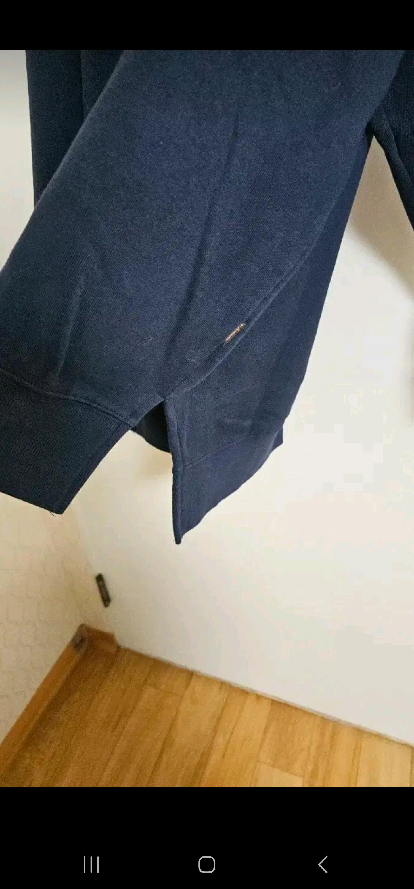 써스데이아일랜드 로고 자수 오버핏 스웻셔츠  8