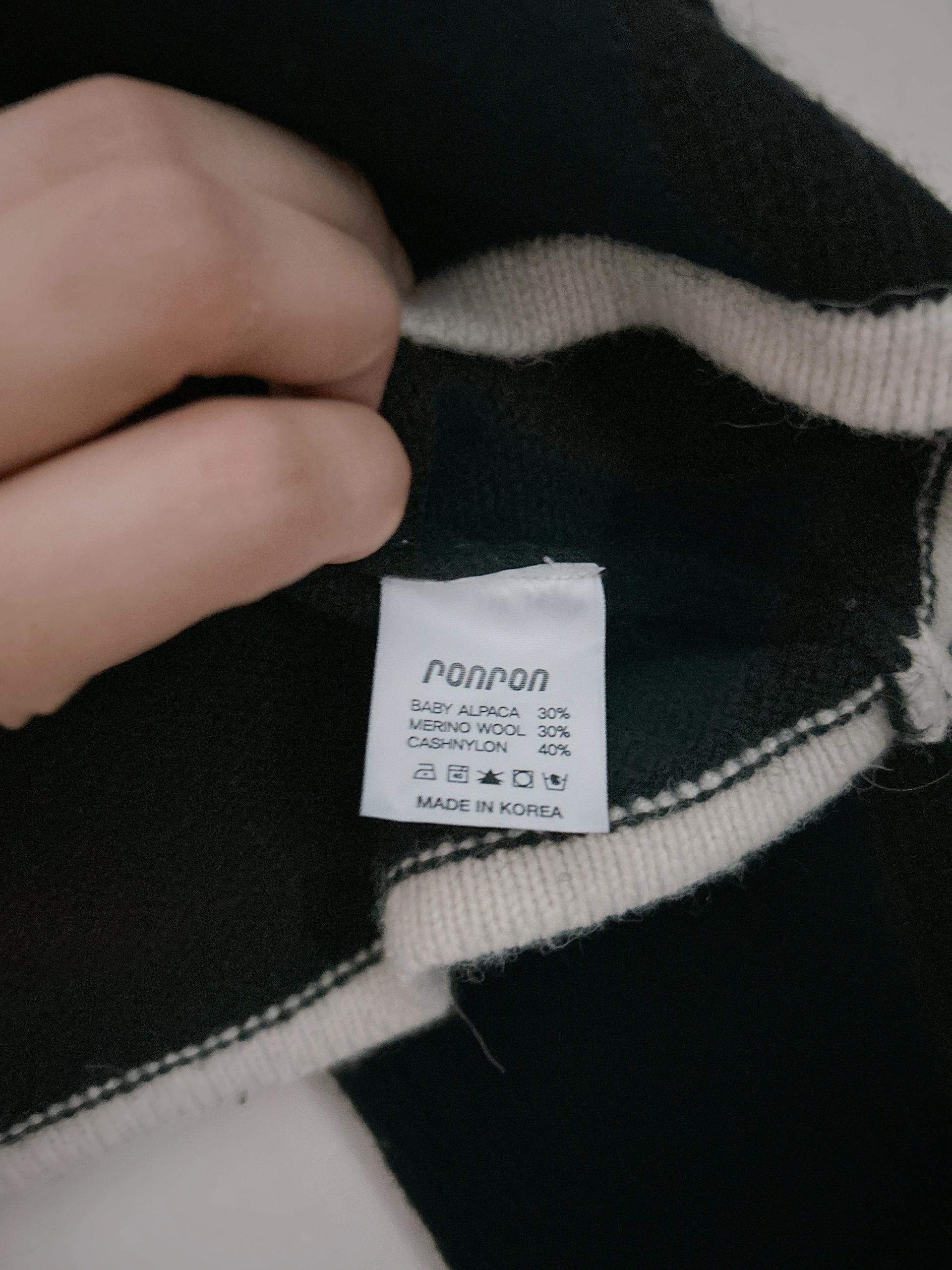 론론 Ronron 세일러테이핑 베이피알파카 니트 가디건블랙 프리사이즈 오염하자없음 6