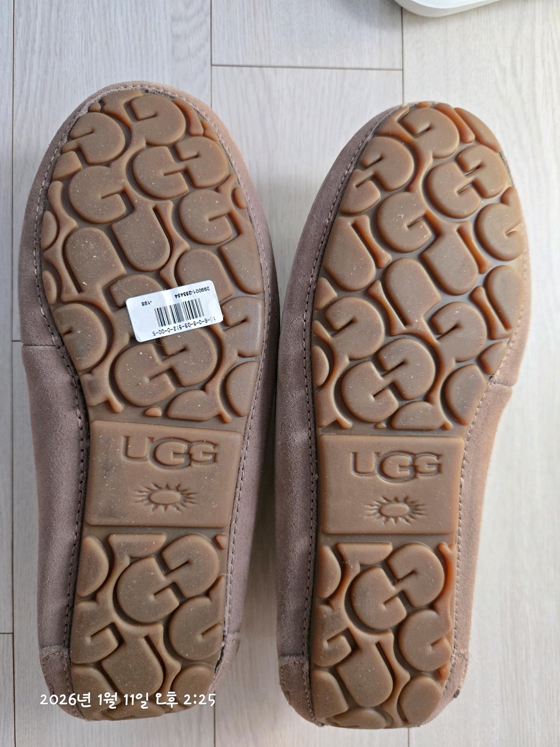 UGG여성 앤슬리 모카신 36 3