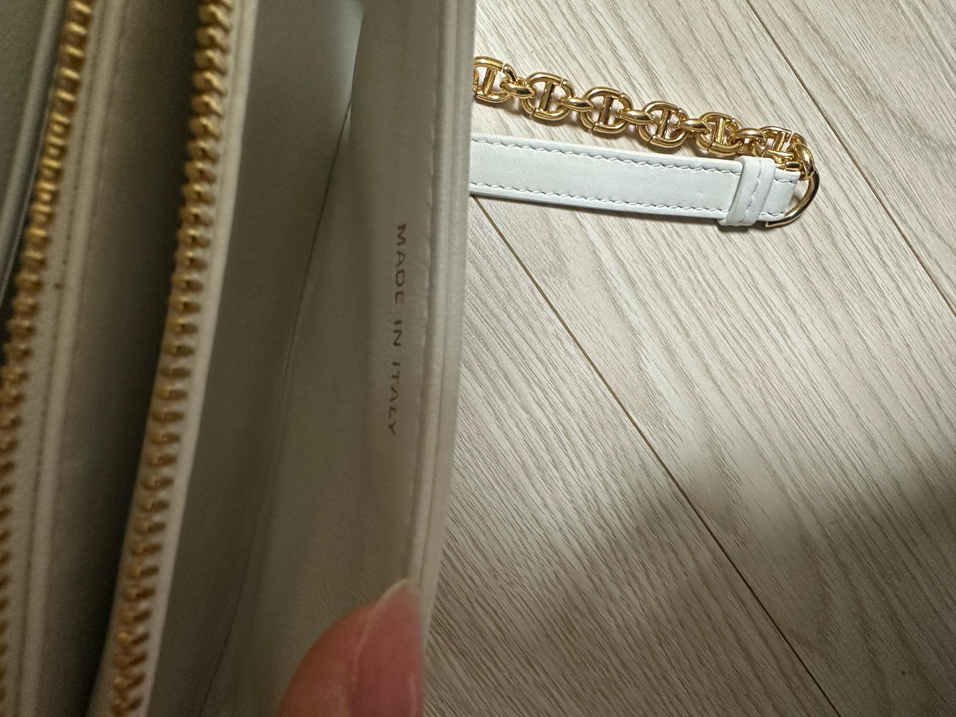 디올 카로 파우치 카프스킨 라떼 구형 7