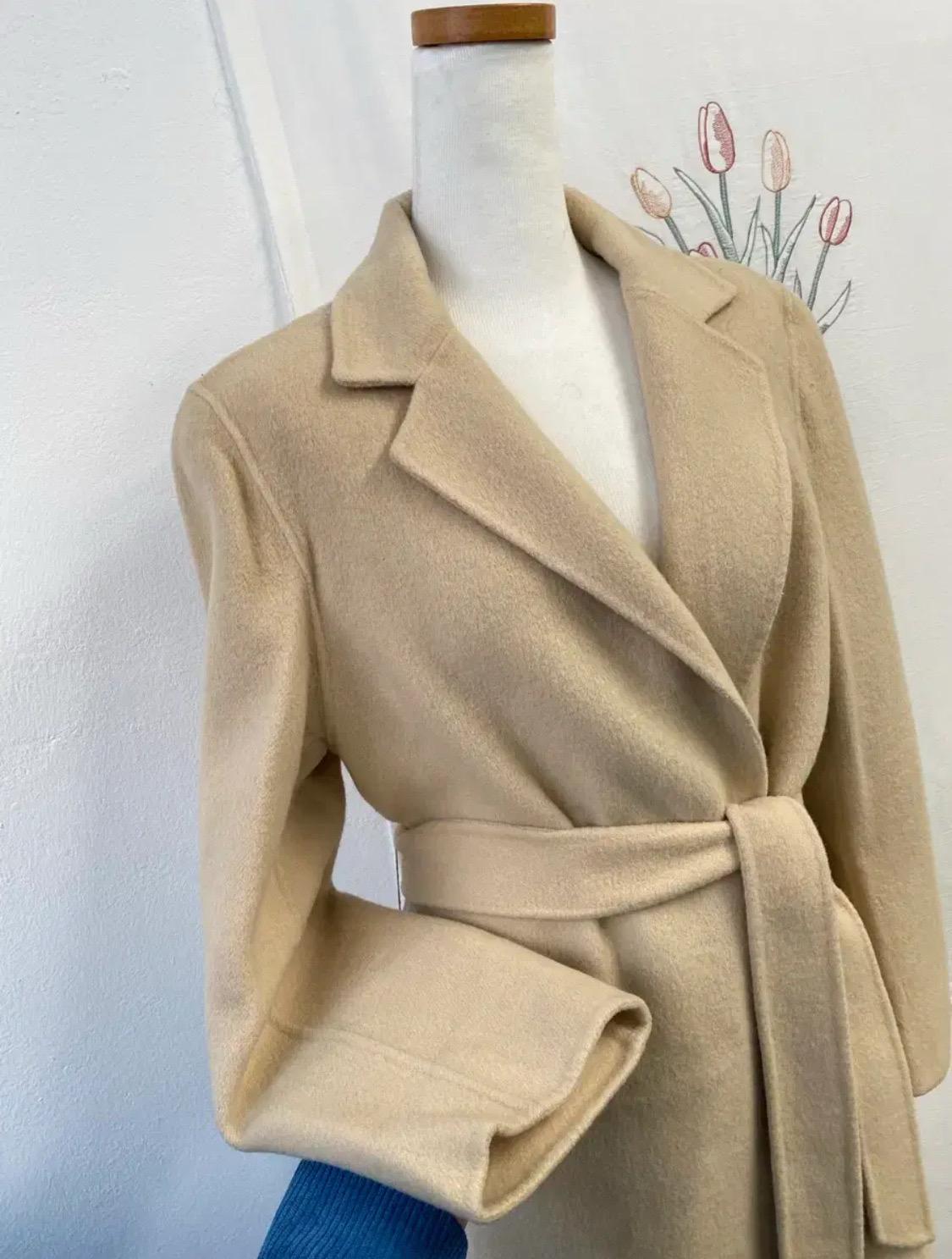 BCBG 오트밀 벨트 롱 코트 3