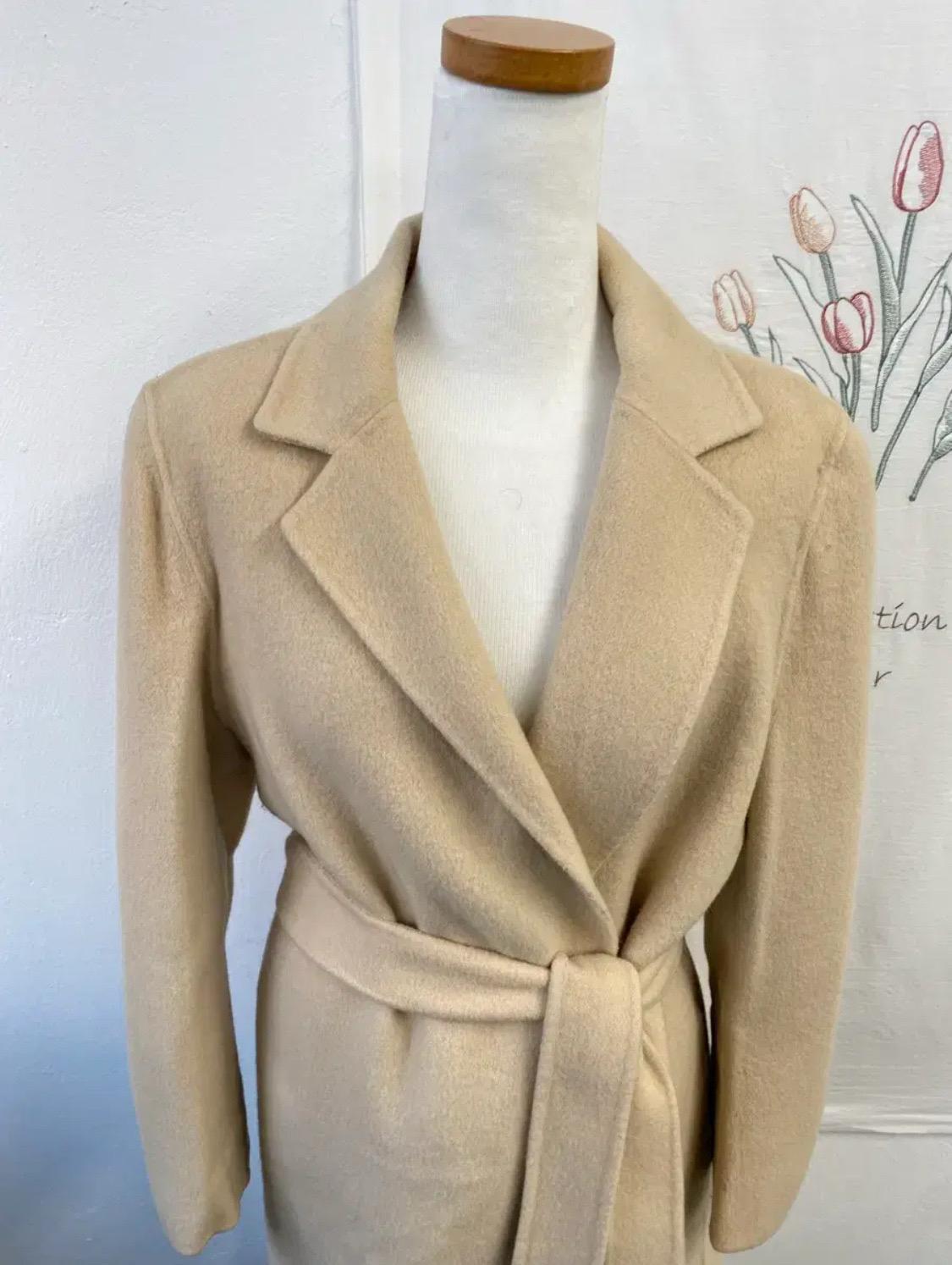BCBG 오트밀 벨트 롱 코트 5