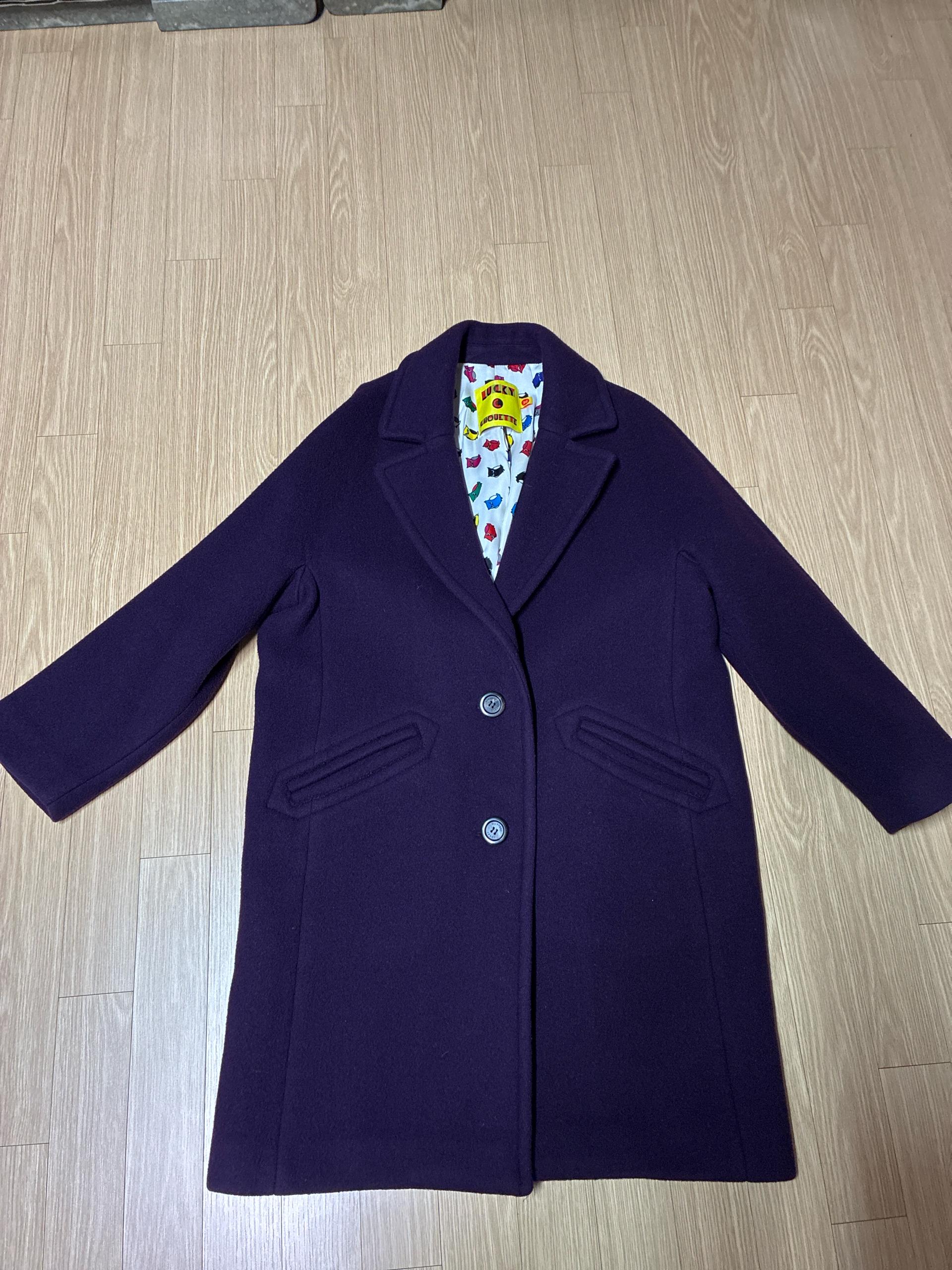 럭키슈에뜨 싱글 코트