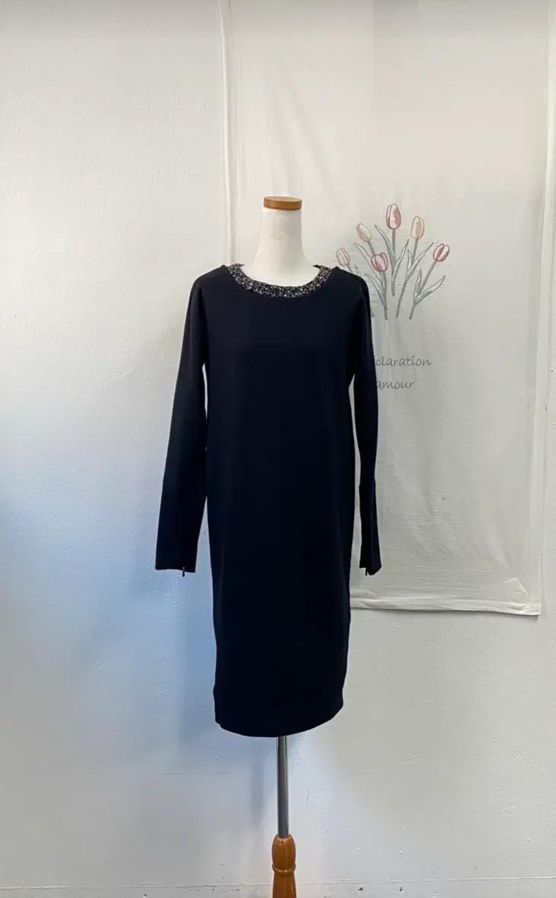 막스마라 (MAX MARA)넥 비즈장식 탈부착 양모 원피스 2