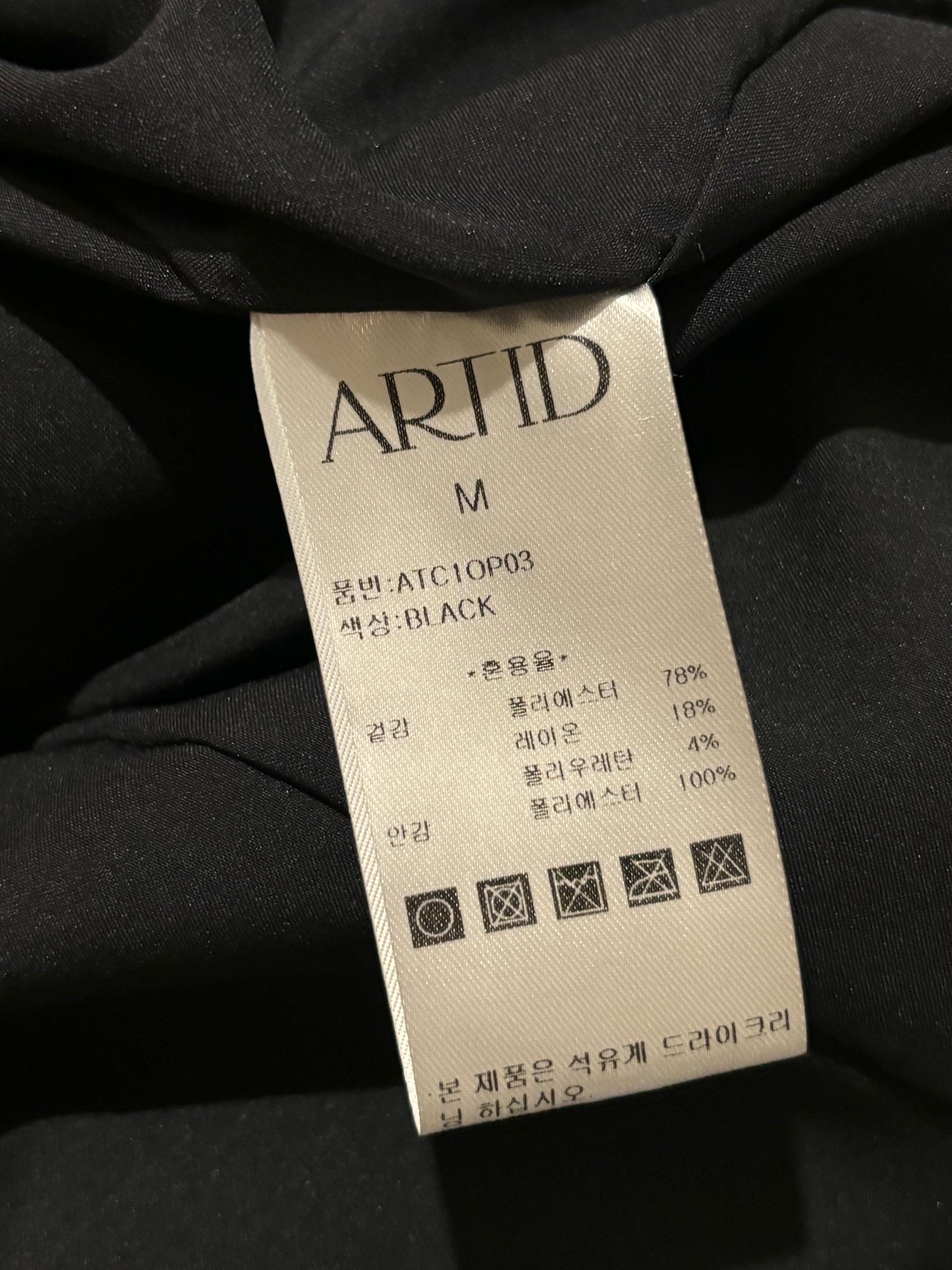 아티드 ARTID 슬림핏 숄더 포인트 원피스 블랙 5