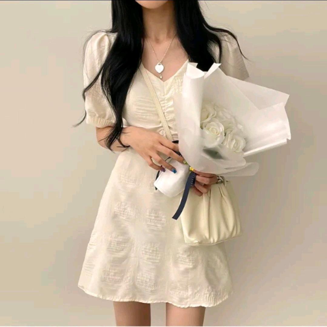 앤드모어 브이넥 퍼프 반팔 미니원피스 2