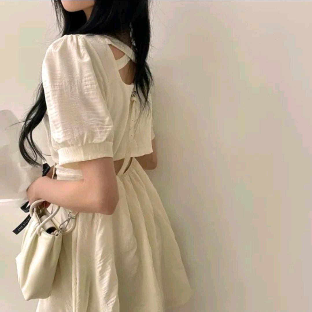 앤드모어 브이넥 퍼프 반팔 미니원피스 4
