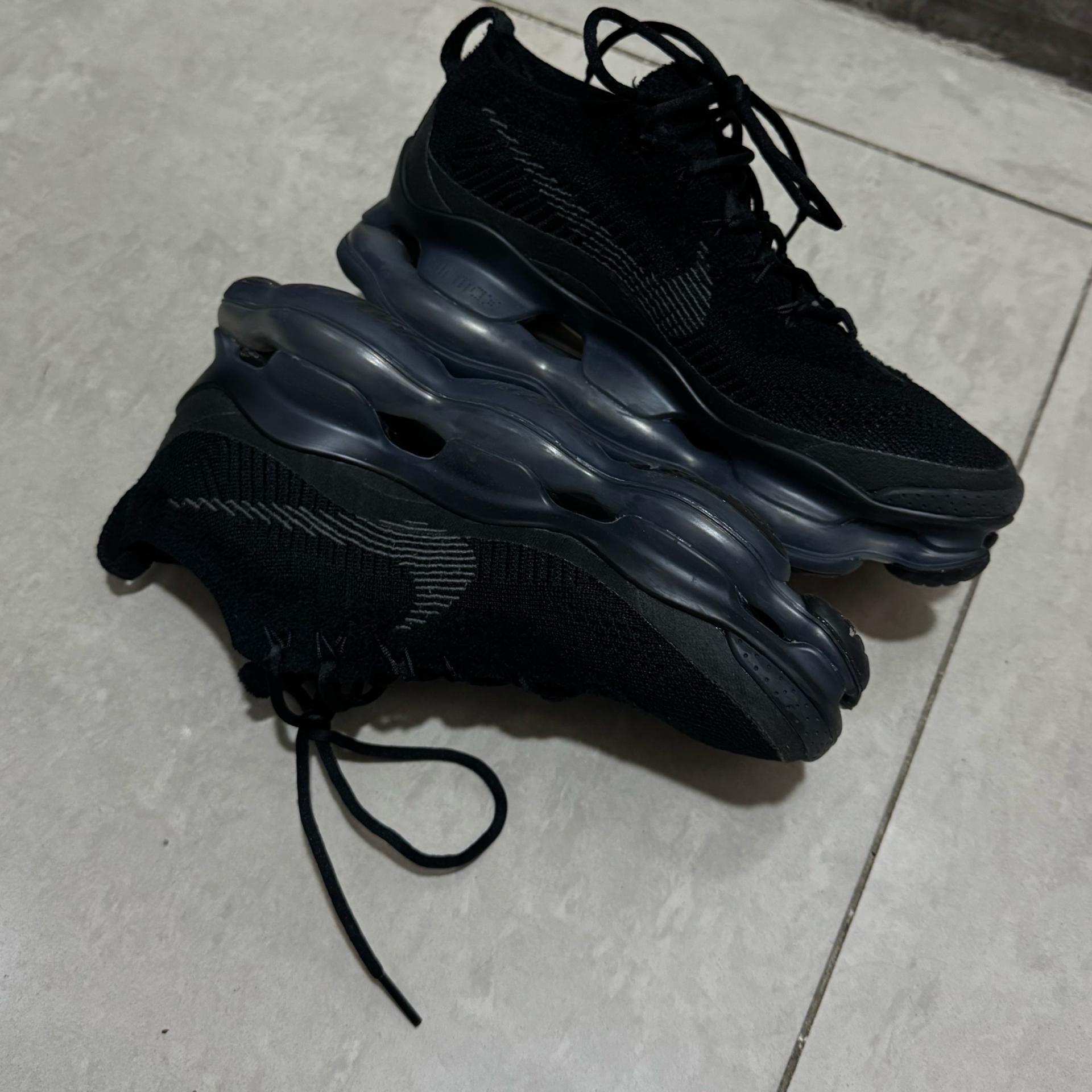 나이키 Air Max Scorpion Flyknit 4