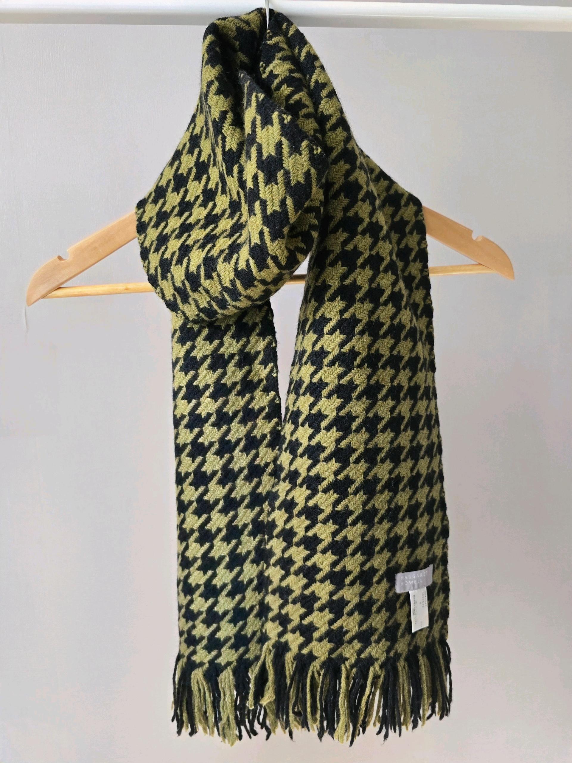 [마가렛호웰] 올리브그린 블랙 houndstooth 울머플러  2