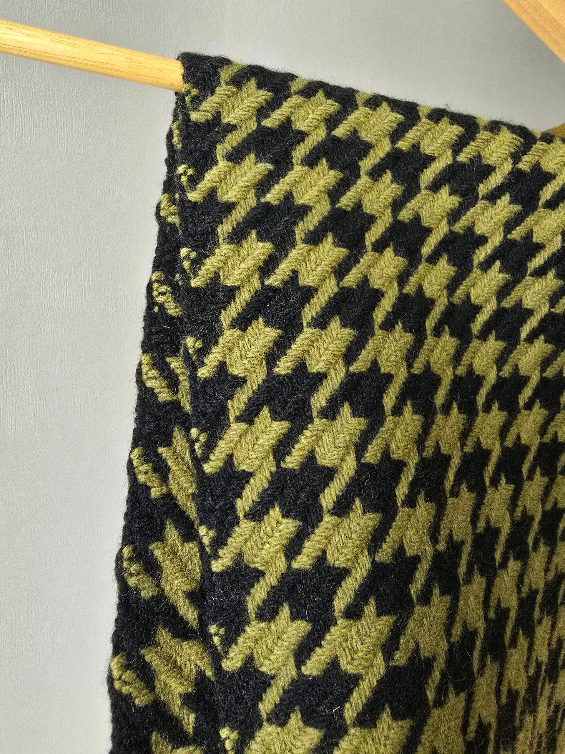 [마가렛호웰] 올리브그린 블랙 houndstooth 울머플러  7