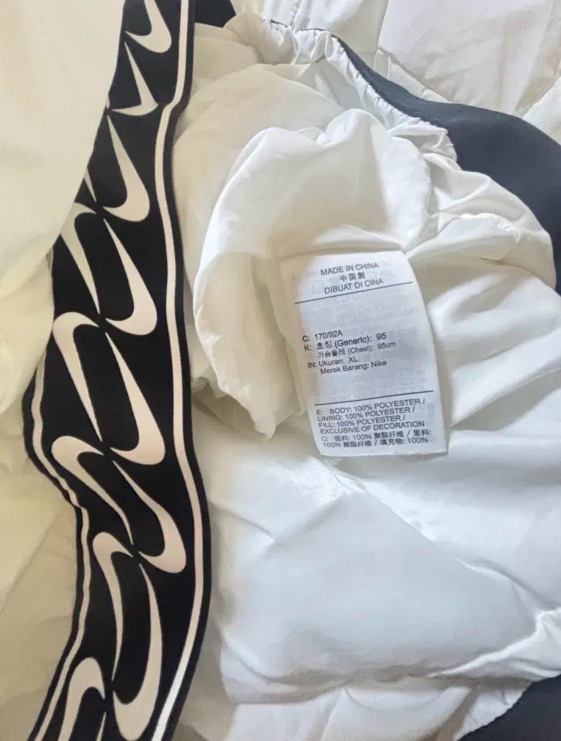 나이키 스우시 화이트 경량 롱패딩 L-XL 7