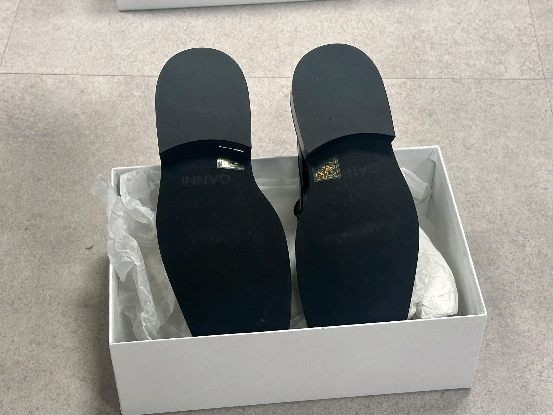 [80% 할인] 가니 스퀘어토 백로고 클래식 로퍼 3