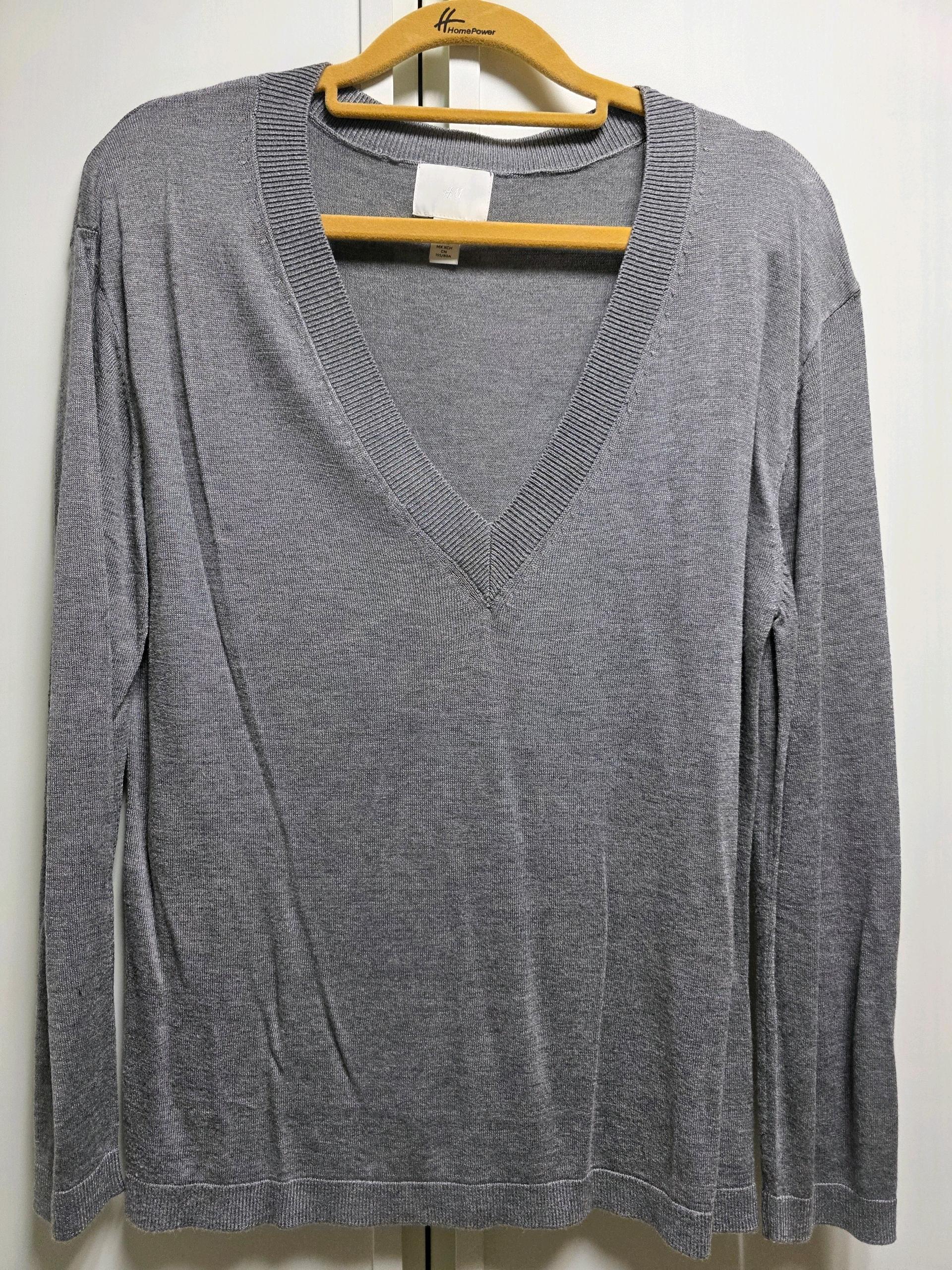 H&M 회색 브이넥 니트 XS 2