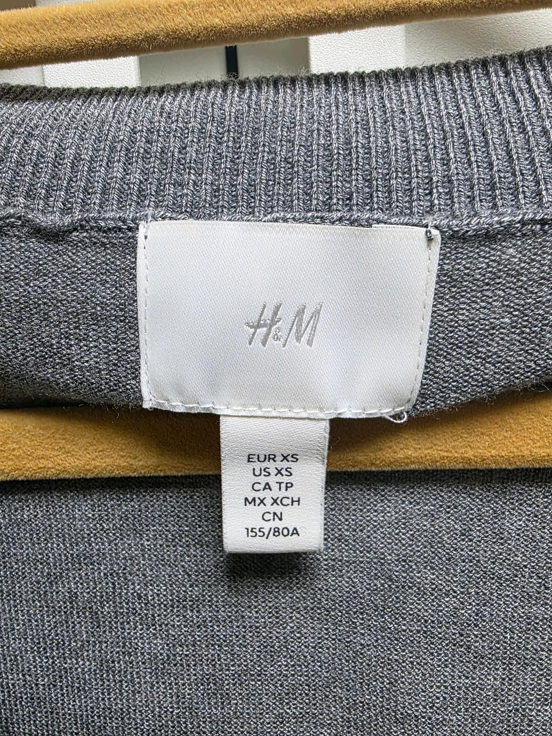 H&M 회색 브이넥 니트 XS 4