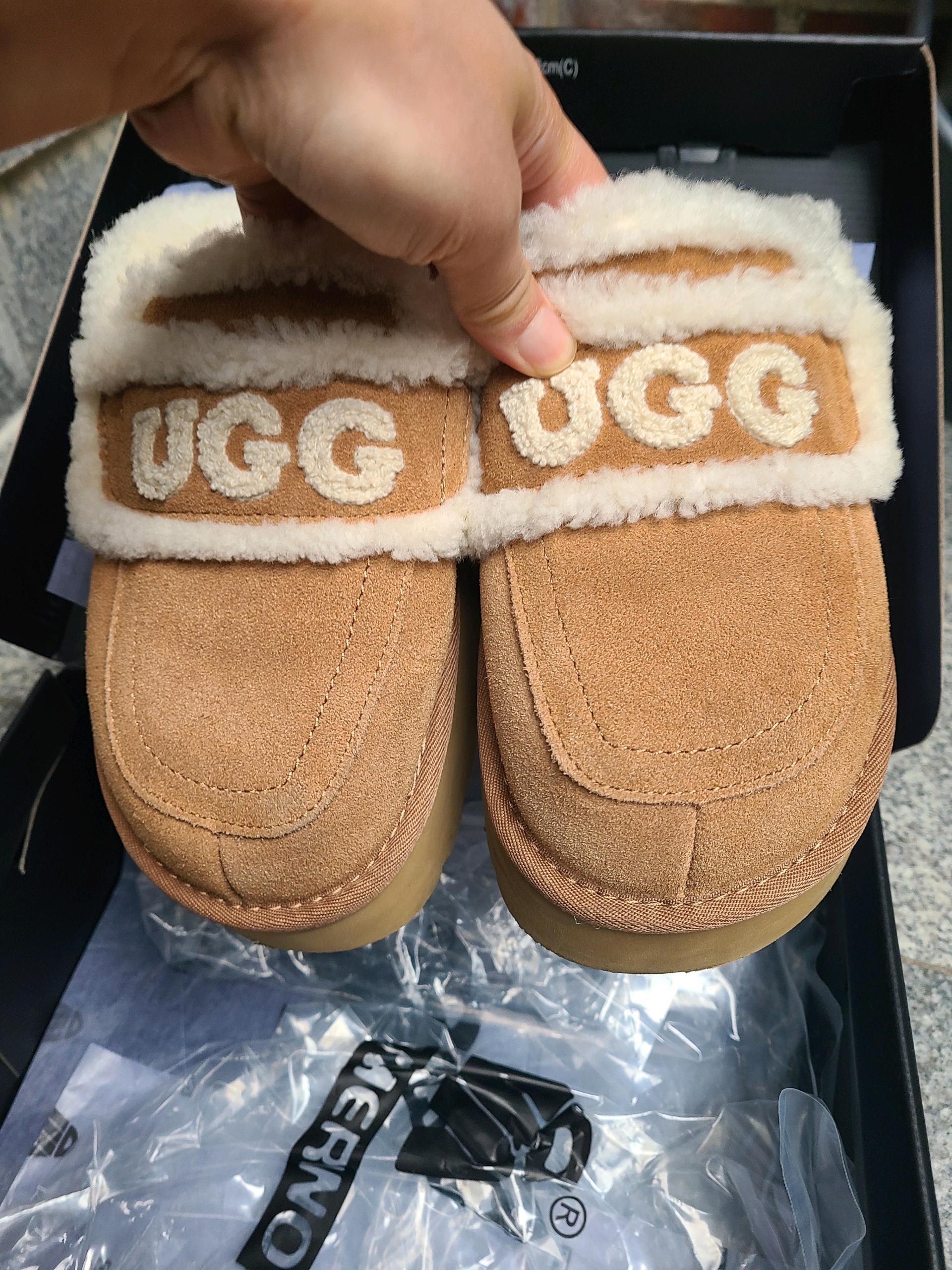ugg 어그 250사이즈 굽4cm 2