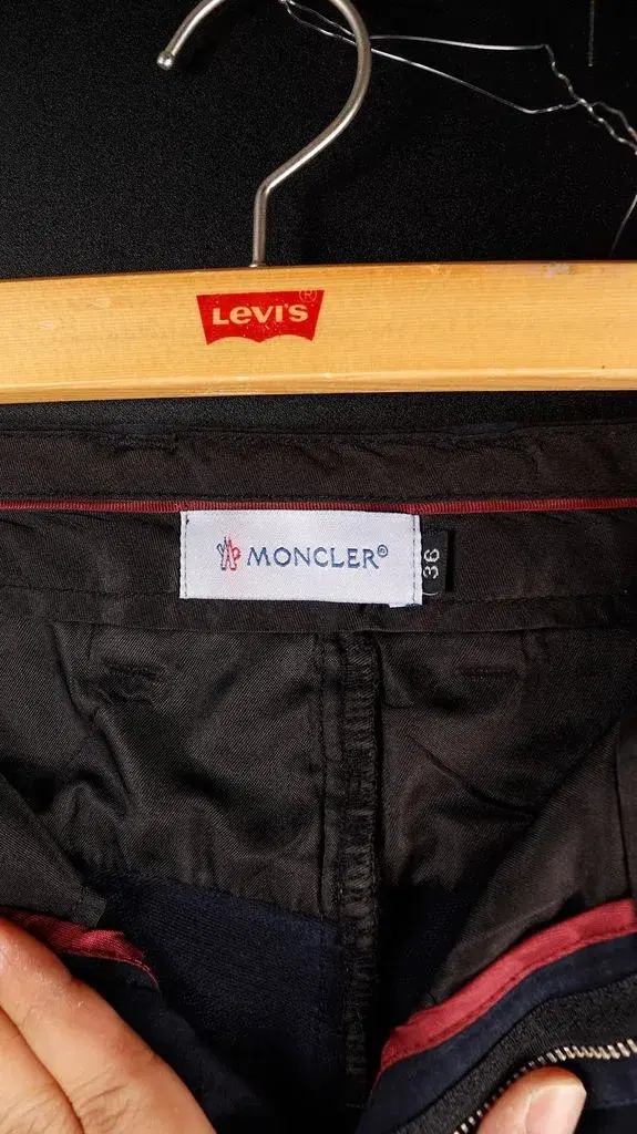 몽클레어 로고 패치 테이퍼드 팬츠 7