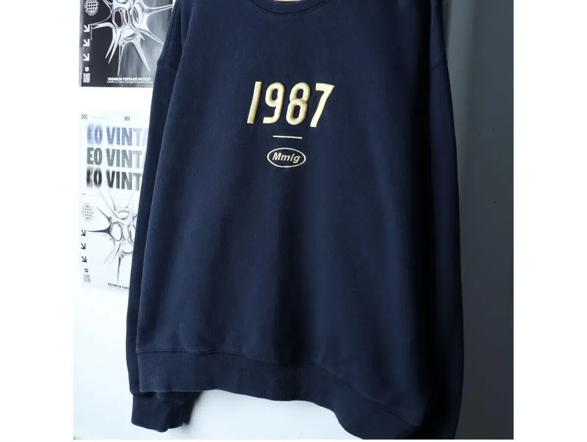 (L-XL) MMLG 엠엠엘지 맨투맨 티셔츠 루즈핏 네이비 올드스쿨 3