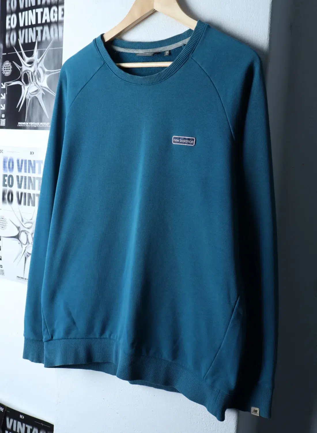 (XL) NEW BALANCE 뉴발란스 맨투맨 티셔츠 스몰로고 블루 올드스쿨 2