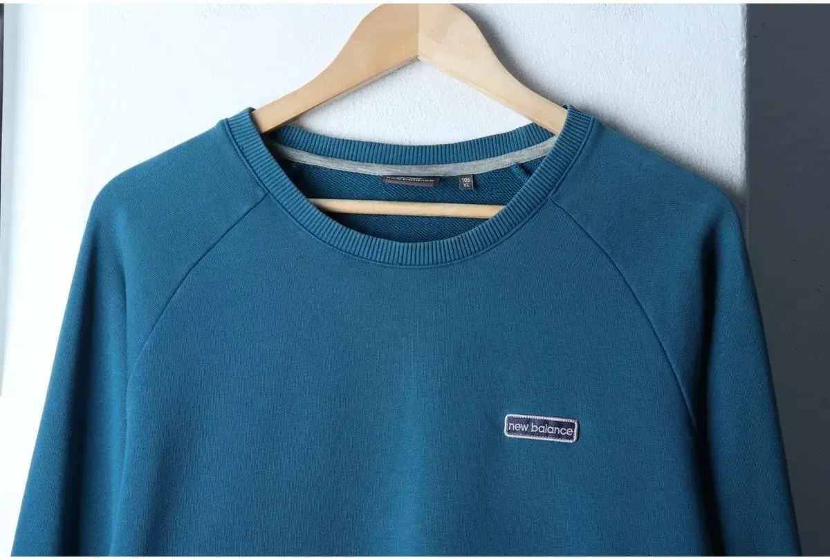(XL) NEW BALANCE 뉴발란스 맨투맨 티셔츠 스몰로고 블루 올드스쿨 5