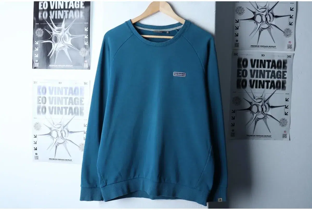 (XL) NEW BALANCE 뉴발란스 맨투맨 티셔츠 스몰로고 블루 올드스쿨 4