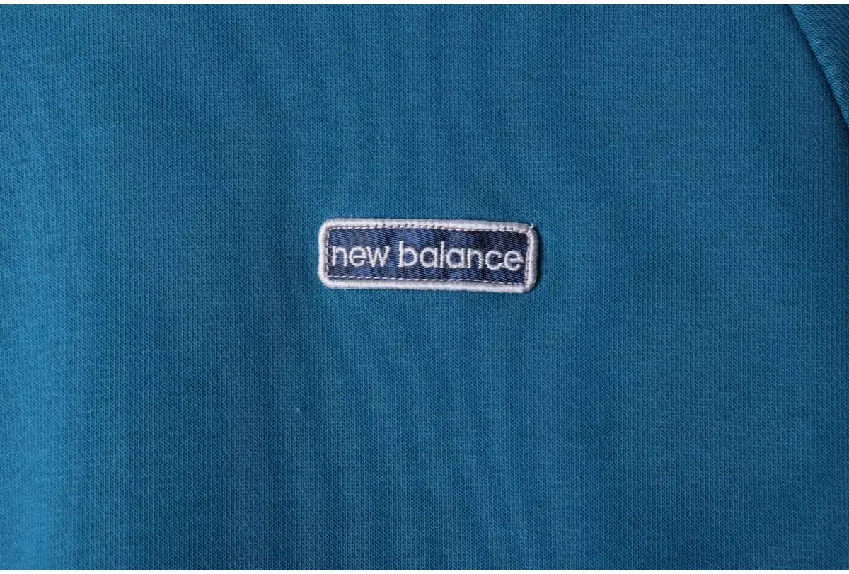 (XL) NEW BALANCE 뉴발란스 맨투맨 티셔츠 스몰로고 블루 올드스쿨 7