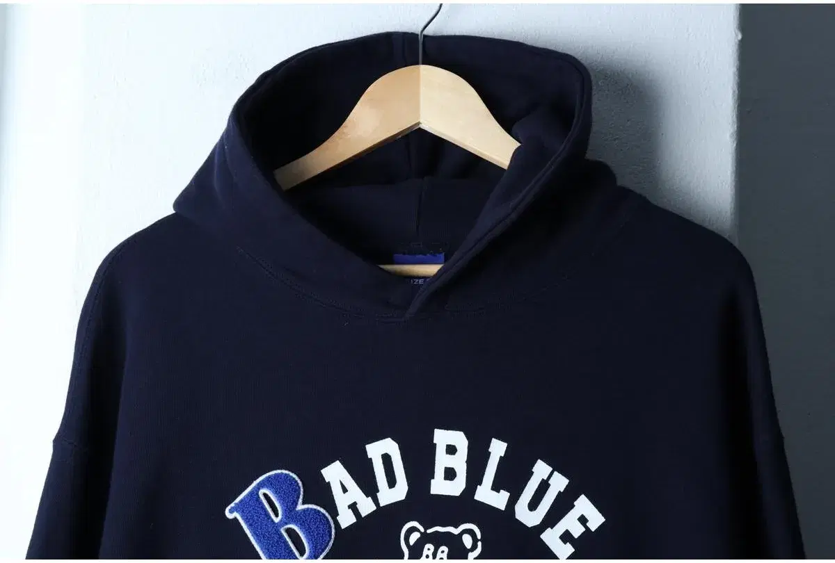 (S-M) BADBLUE 배드블루 후드티셔츠 빅로고 베어 이달소 진솔 워너 이승훈 착용 5
