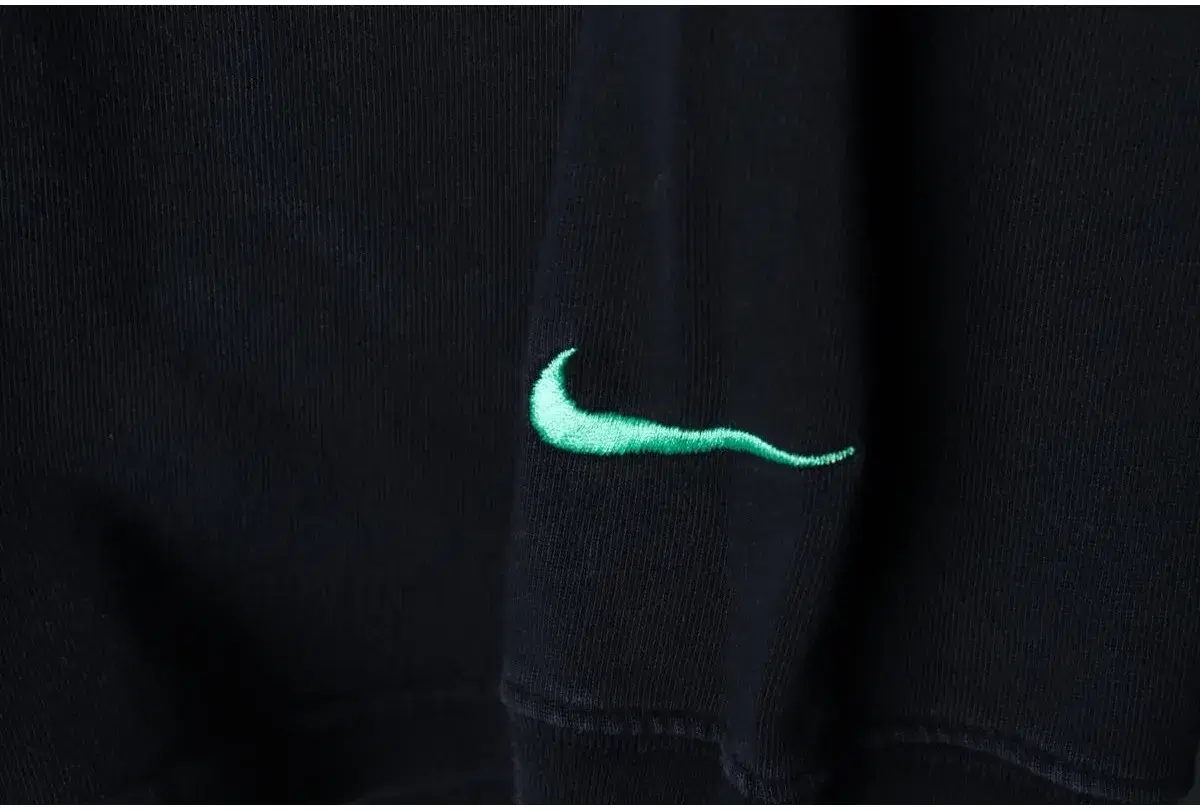 (L) NIKE 나이키 긴팔티셔츠 작은사용감 블랙 올드스쿨 2
