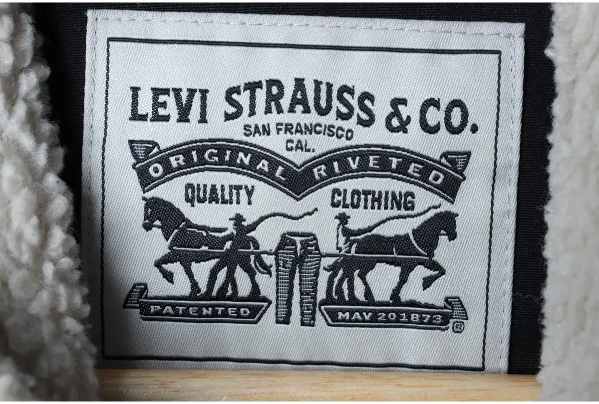 (XL-2XL) LEVIS 리바이스 패딩 점퍼자켓 트러커 블랙 누빔 아메카지 9