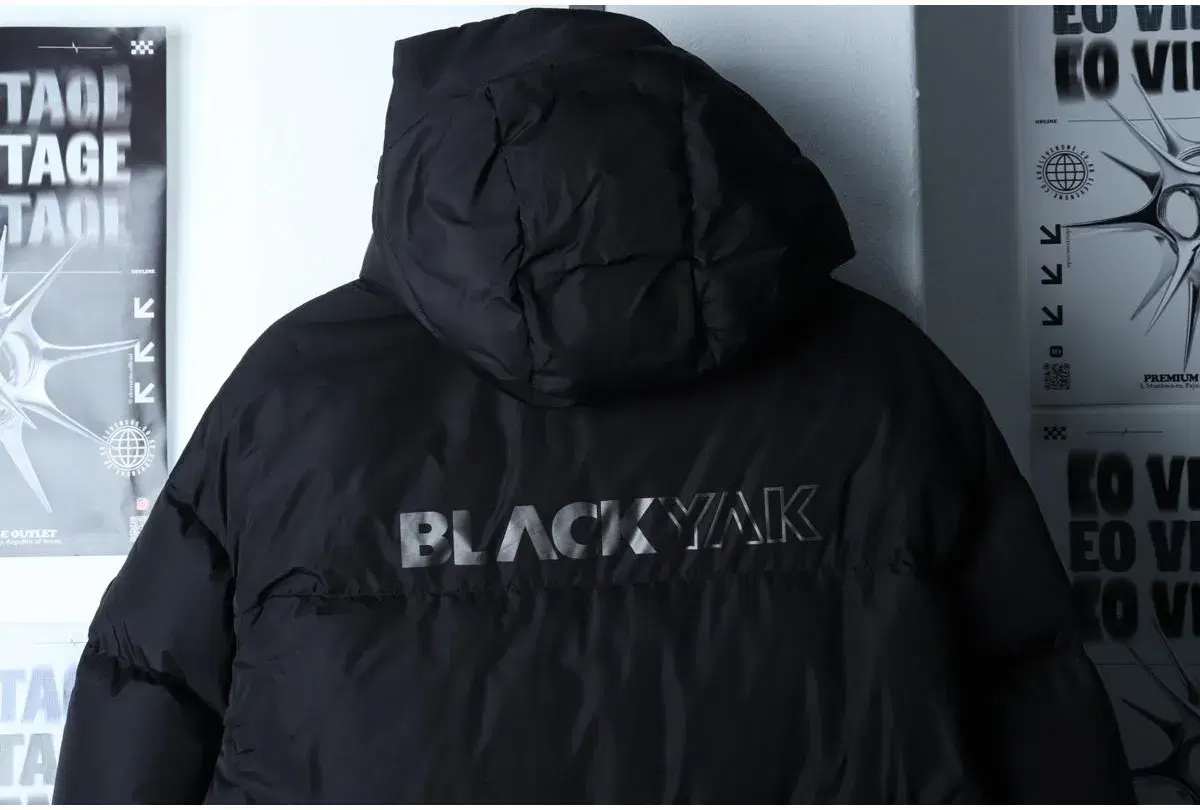 (L) BLACKYAK 블랙야크 패딩 점퍼자켓 덕다운 블랙 롱 올드스쿨 9