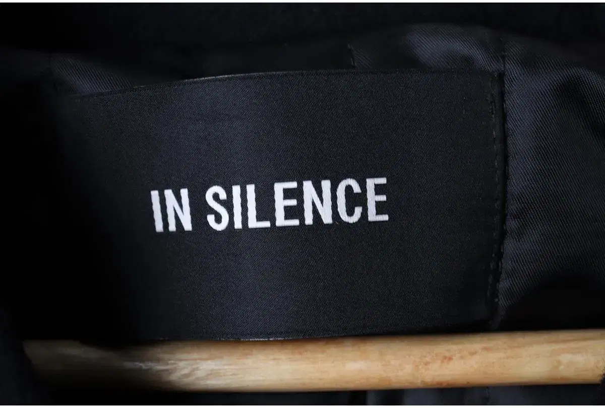 (S) INSILENCE 인사일런스 코트자켓 더플 네이비 울 키치 9