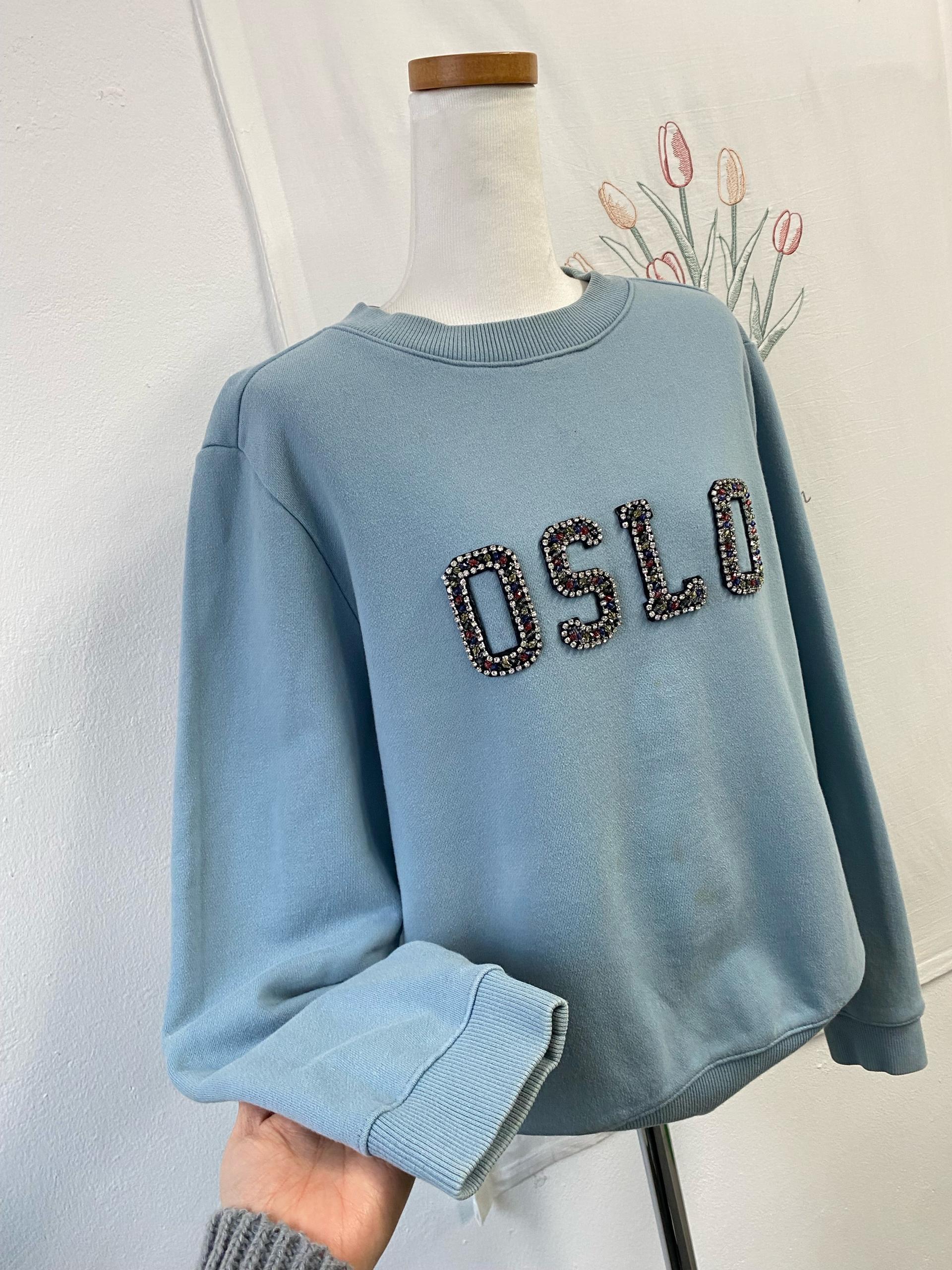 시에로 OSLO 큐빅자수 맨투맨 하늘색 4