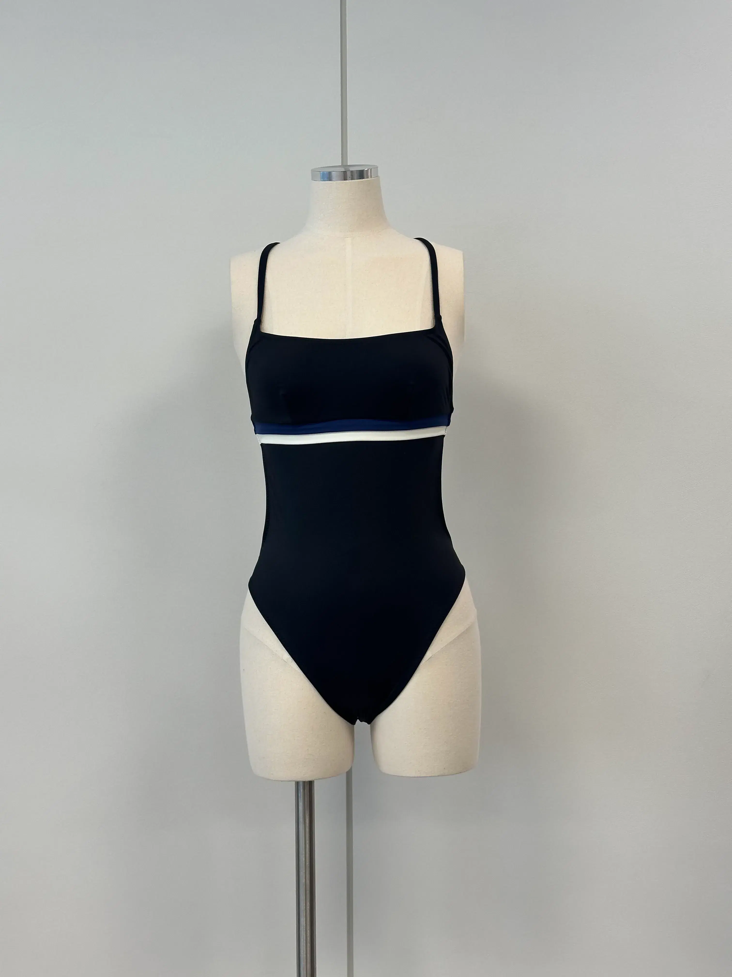 [80% 할인] SOLID&STRIPED 마리나 오픈백 블랙 홀터넥 스윔수트 (XS) 2