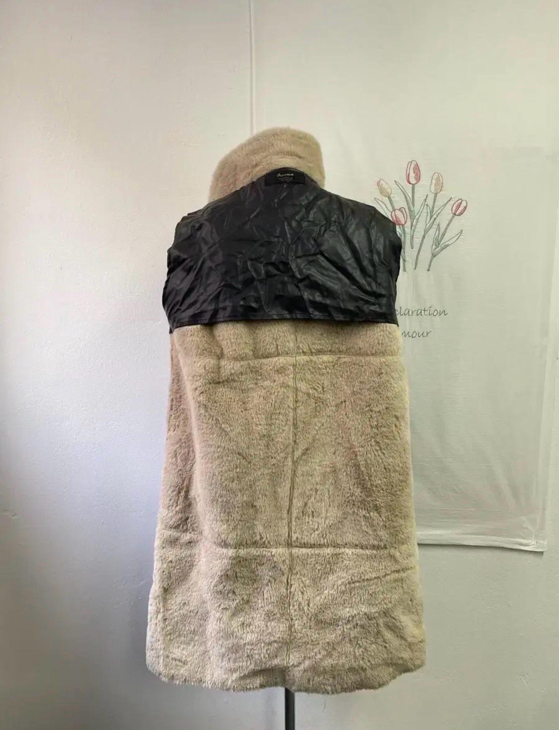 수앤준 프리미엄 인조가죽 롱 무스탕 코트 8