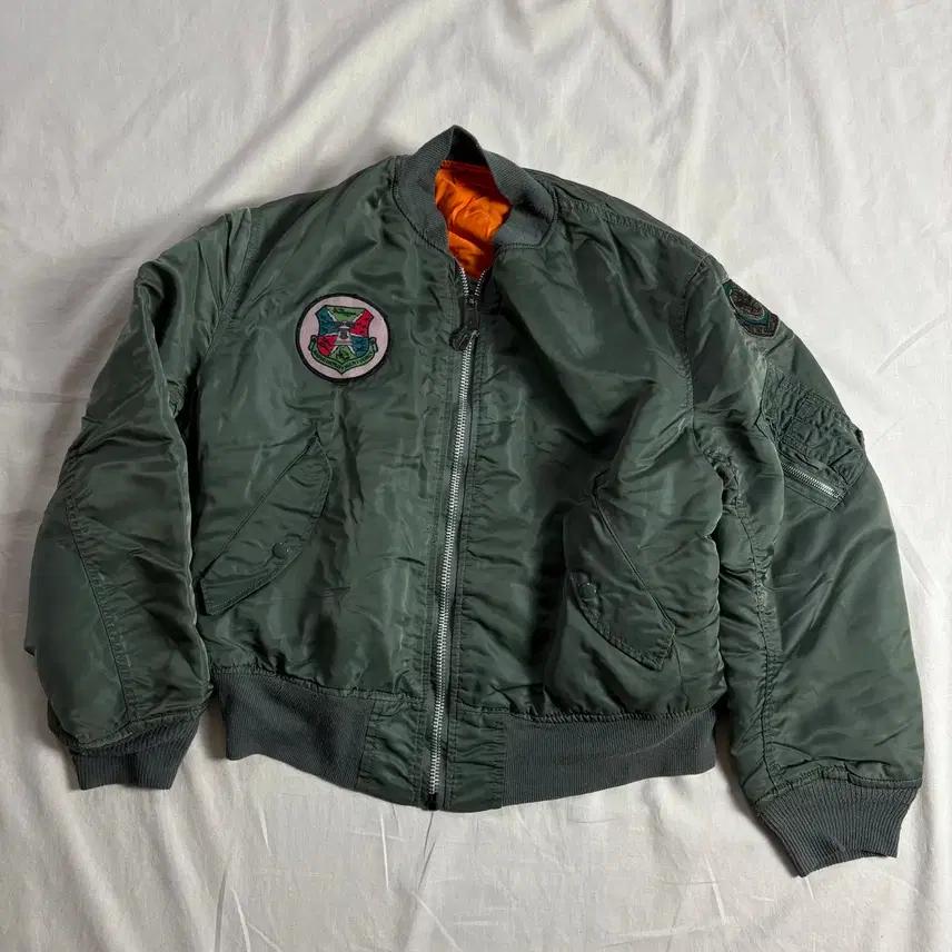 Alpha Industries 알파인더스트리 Ma-1 항공자켓 2