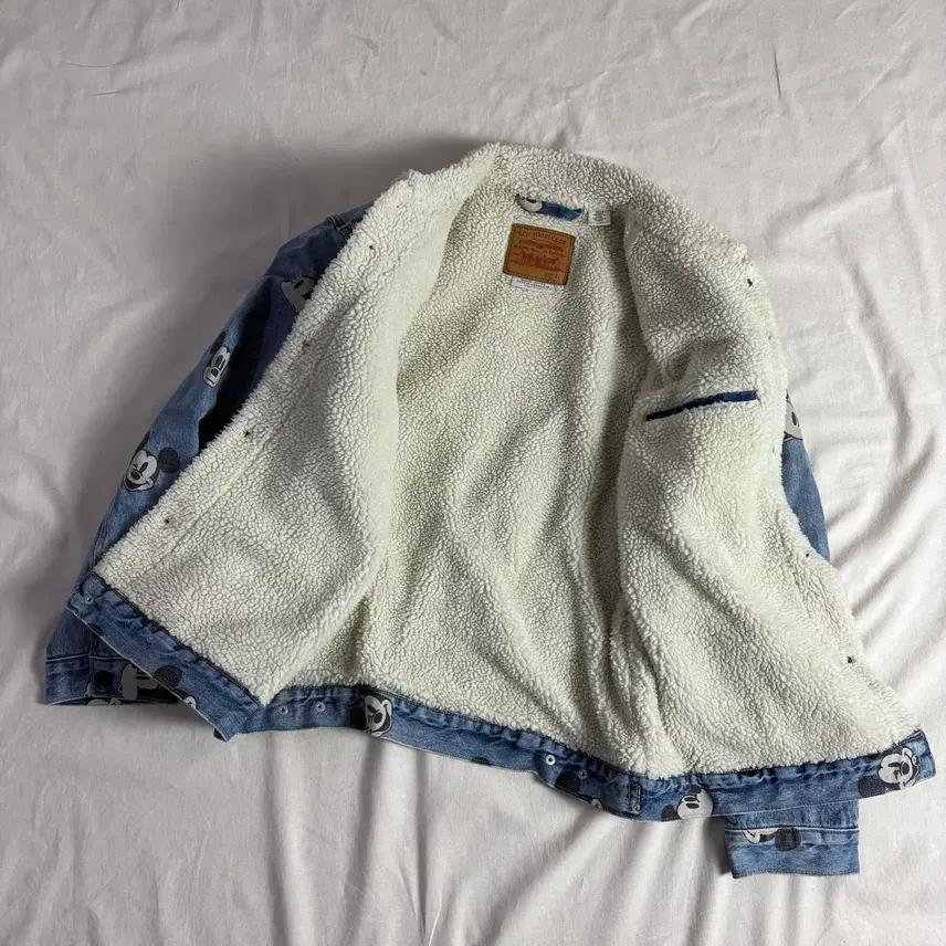 Levis x Disney 리바이스 디즈니 쉐르파 트러커 자켓 XL 4
