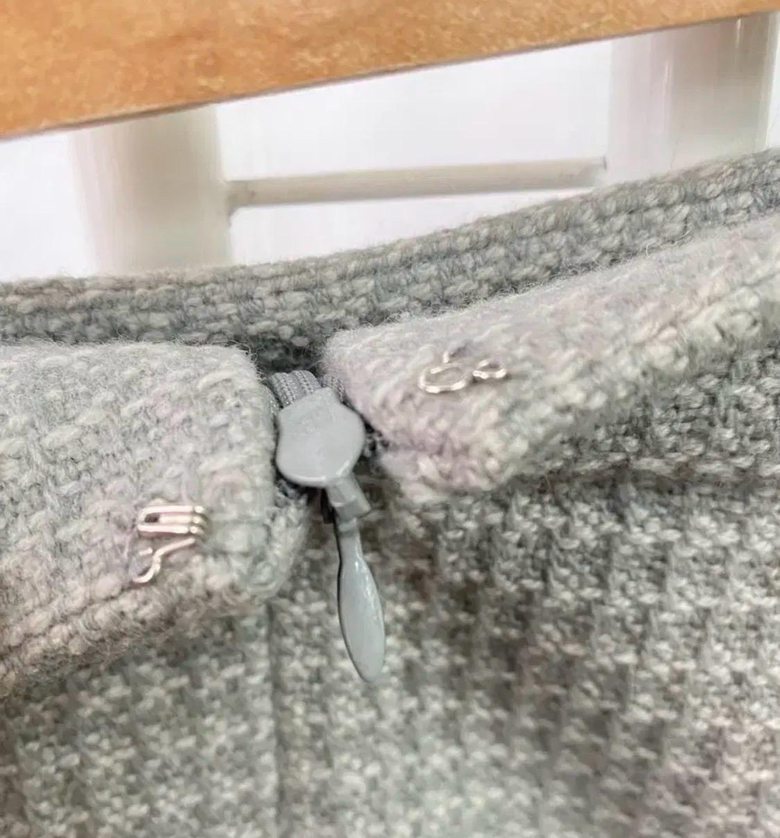 한섬 타임 그레이 와플 미디 스커트 7