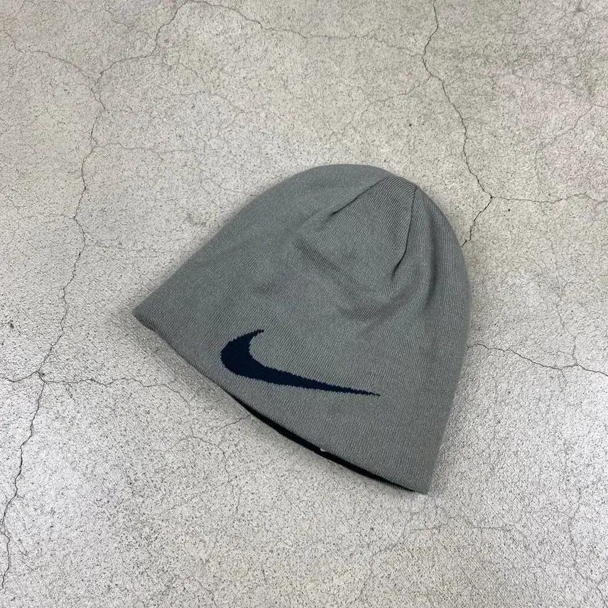 00s Nike 리버시블 숏 비니 2