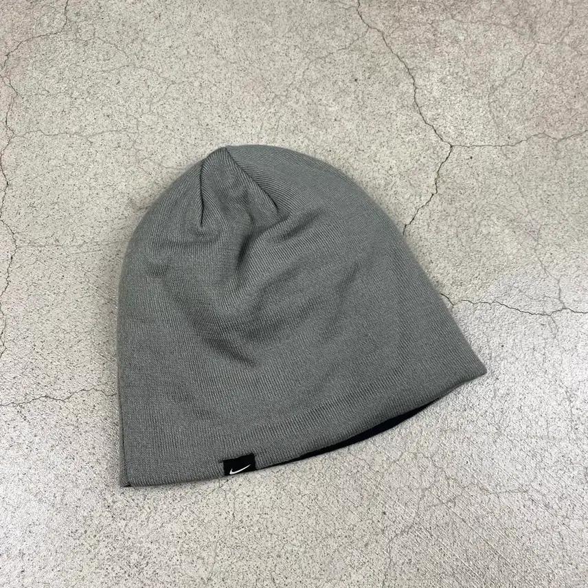 00s Nike 리버시블 숏 비니 5