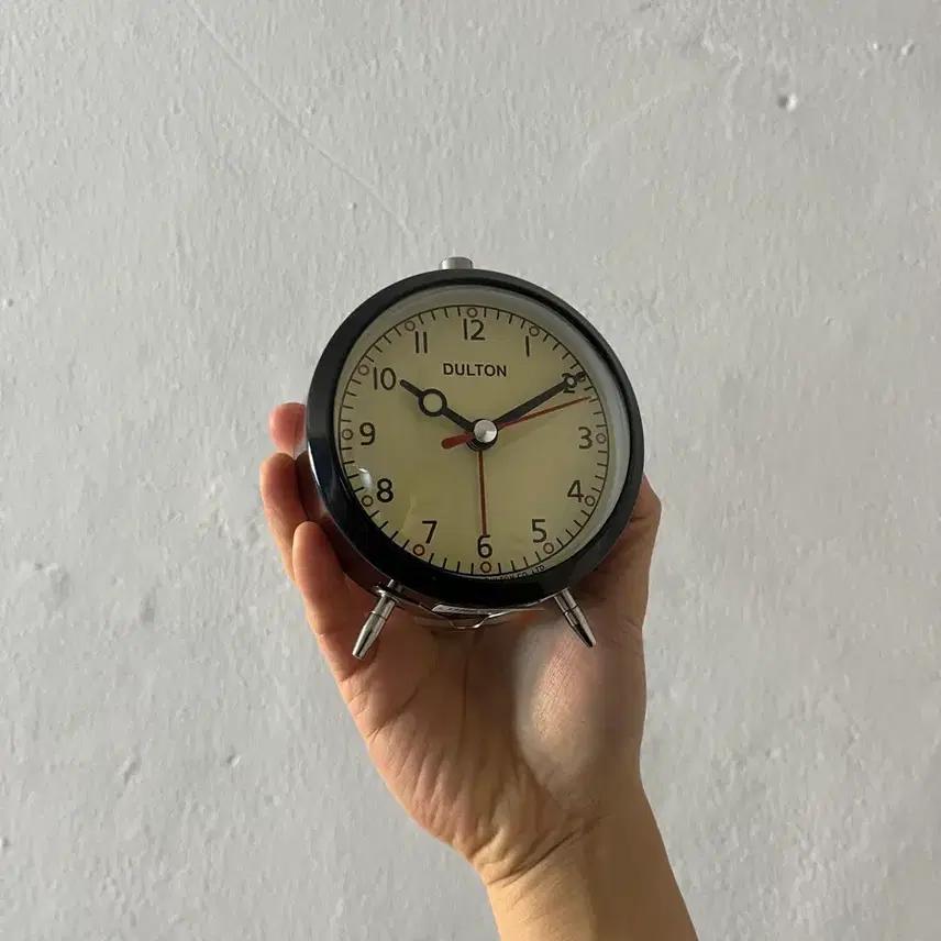 덜튼 alarm clock 11