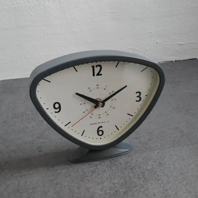 덜튼 rainard clock 2