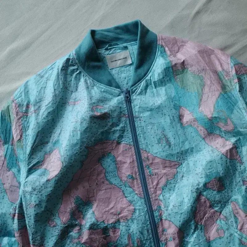 캘리포니아 랜치 하우스 월드맵 오마주 자켓 8