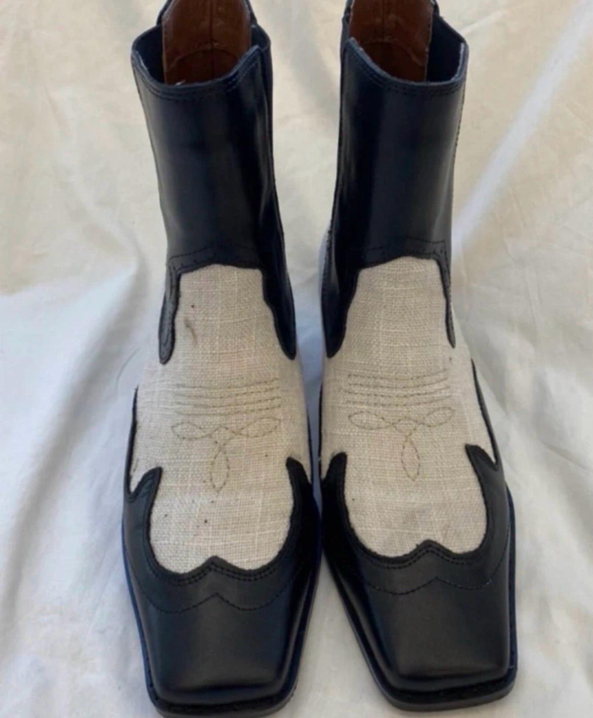 마뗑킴 첼시 웨스턴 부츠 BLOCKING CHELSEA BOOTS IN BLACK 2