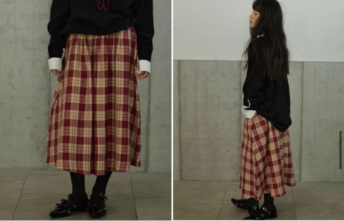 호쿠스포쿠스 체크 밴딩 볼륨 스커트 아일릿 모카 착용 5