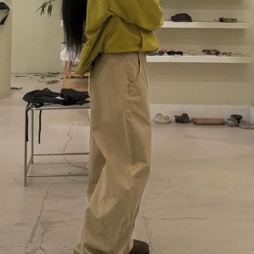 빈티지 커브드 베이지 코튼 팬츠 U713 3