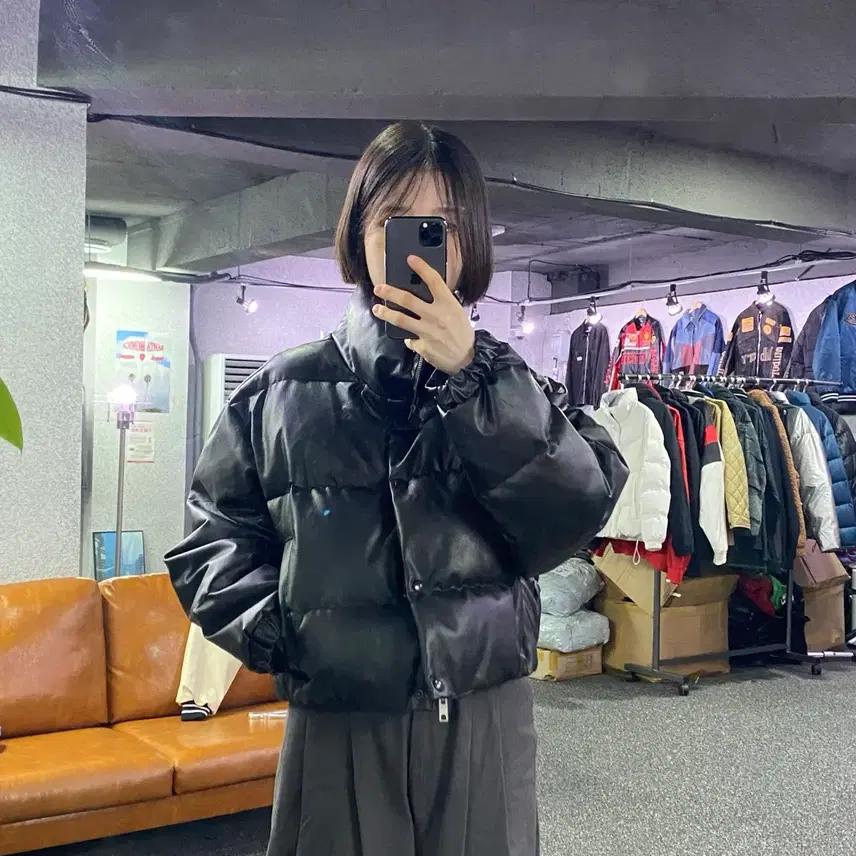 라퍼지스토어 투웨이 크롭 레더 패딩 b3360 2